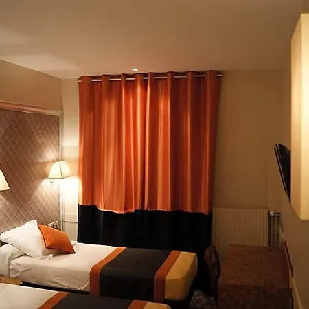 D'amiens Hotel 3*